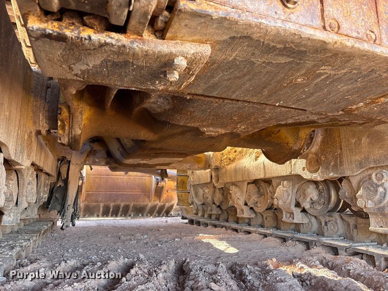 image for item EF6236 2001 Caterpillar D8R dozer