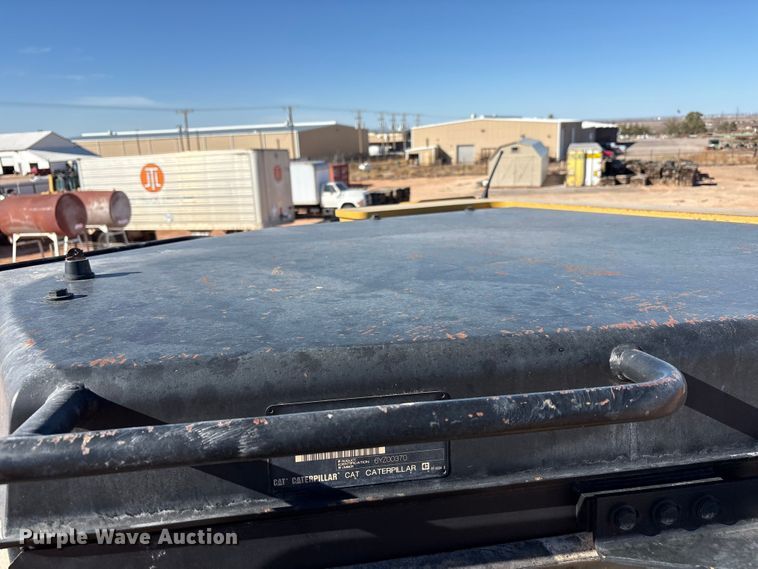 image for item EF6236 2001 Caterpillar D8R dozer