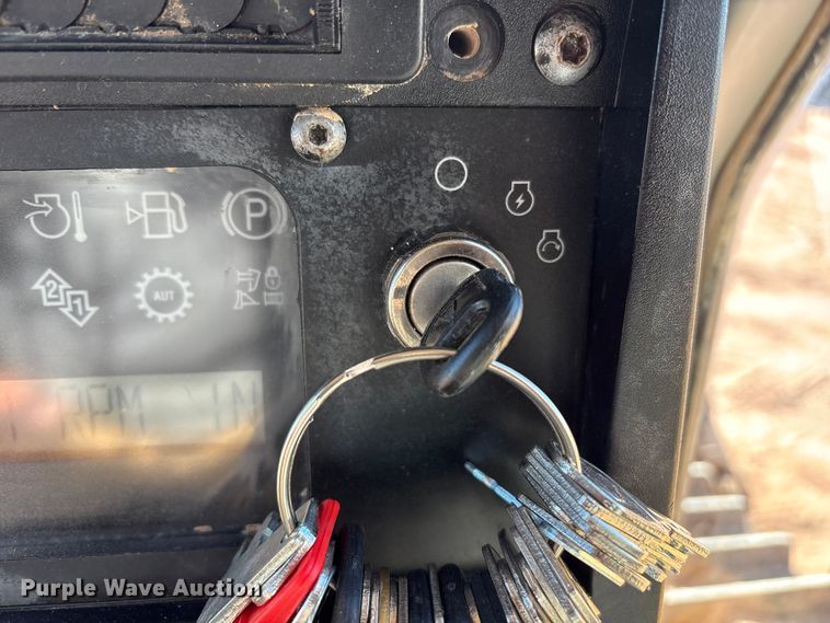 image for item EF6236 2001 Caterpillar D8R dozer