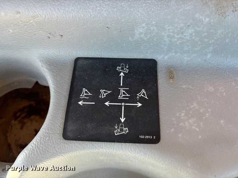 image for item EF6236 2001 Caterpillar D8R dozer