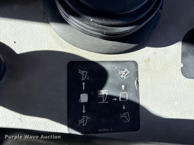 image for item EF6236 2001 Caterpillar D8R dozer