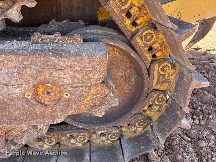 image for item EF6236 2001 Caterpillar D8R dozer