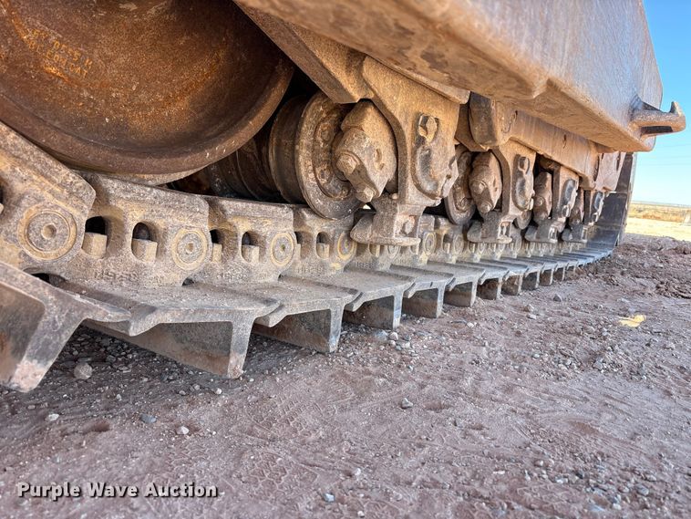 image for item EF6236 2001 Caterpillar D8R dozer