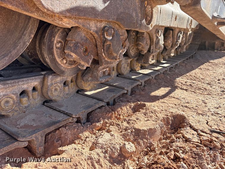 image for item EF6236 2001 Caterpillar D8R dozer