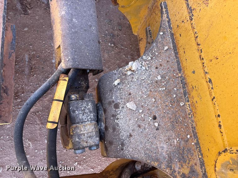 image for item EF6237 2008 Caterpillar D8T dozer