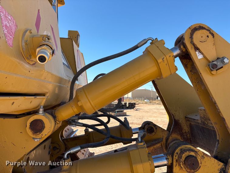 image for item EF6237 2008 Caterpillar D8T dozer