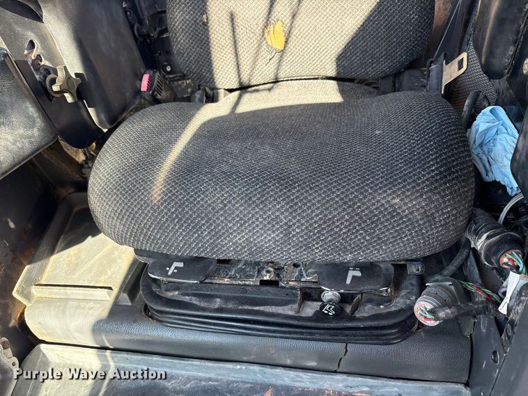 image for item EF6237 2008 Caterpillar D8T dozer