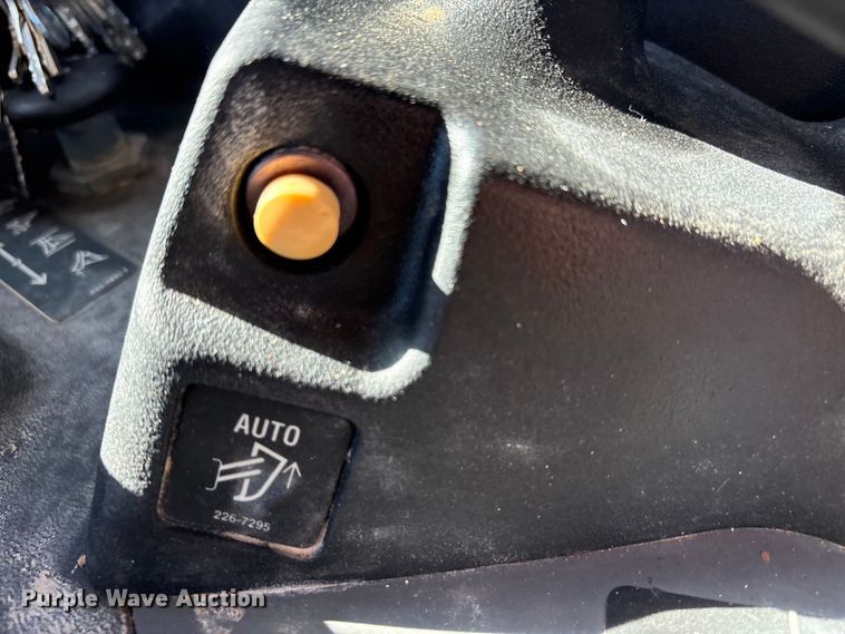 image for item EF6237 2008 Caterpillar D8T dozer