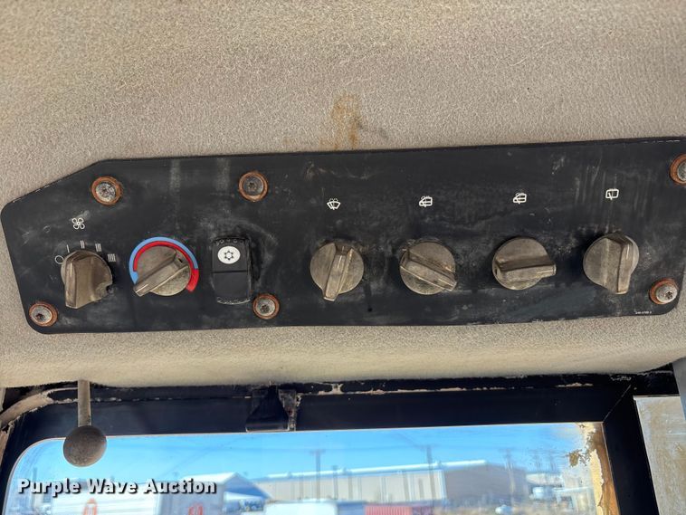 image for item EF6237 2008 Caterpillar D8T dozer