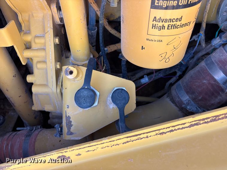 image for item EF6237 2008 Caterpillar D8T dozer