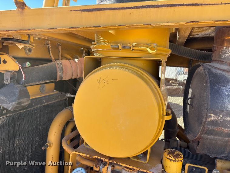 image for item EF6237 2008 Caterpillar D8T dozer