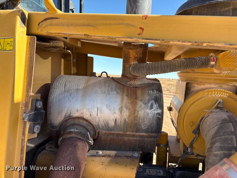 image for item EF6237 2008 Caterpillar D8T dozer