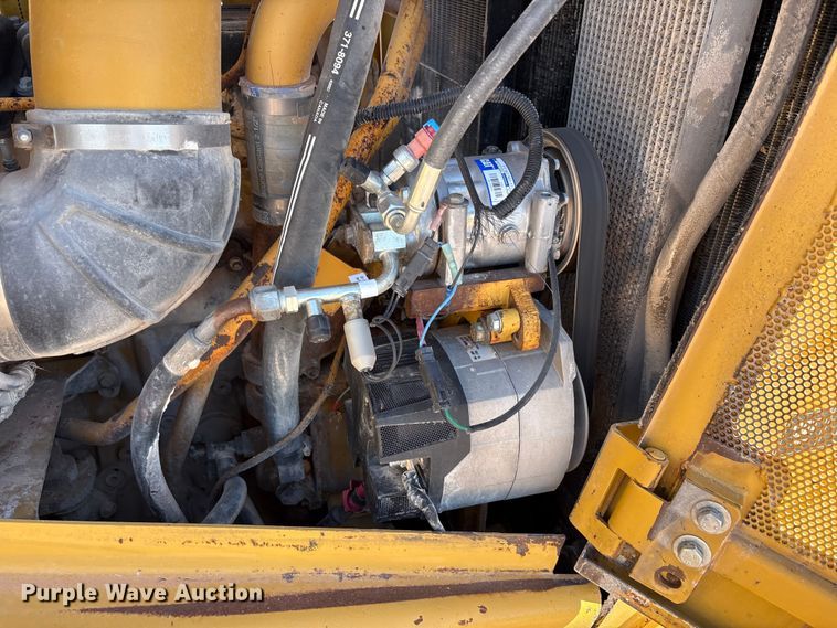 image for item EF6237 2008 Caterpillar D8T dozer