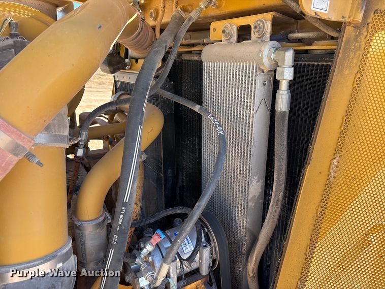 image for item EF6237 2008 Caterpillar D8T dozer