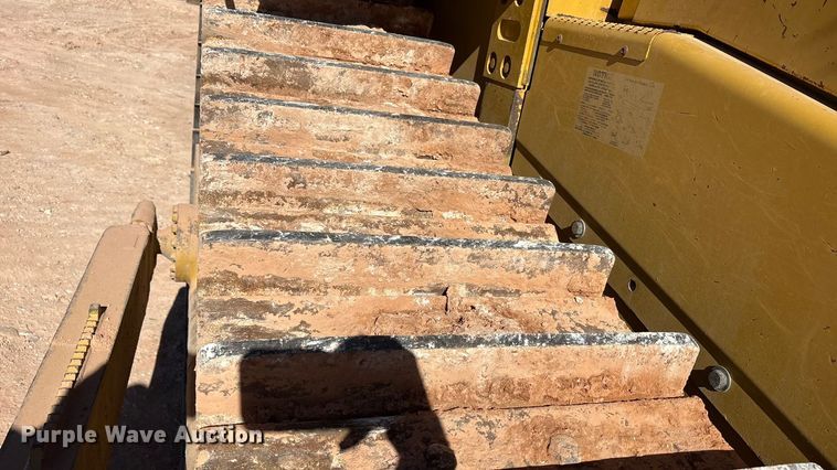 image for item EF6237 2008 Caterpillar D8T dozer