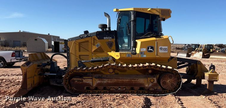image for item EF6238 2019 John Deere 850K dozer