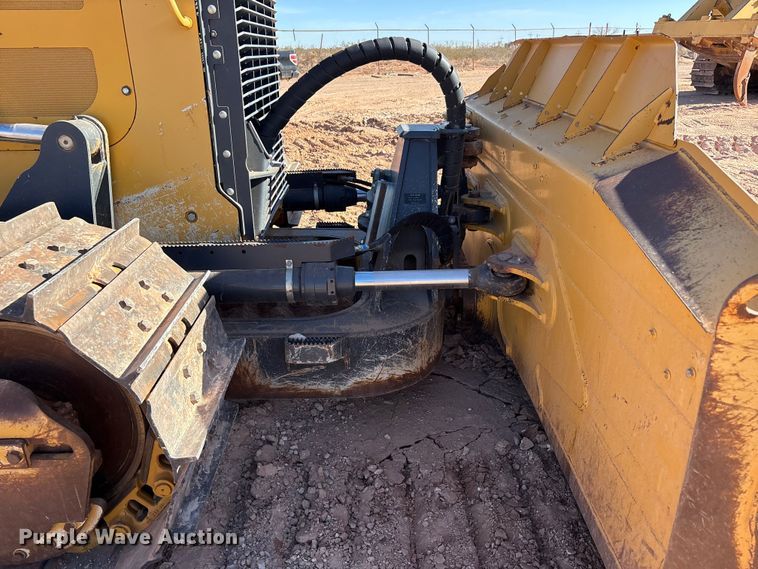 image for item EF6238 2019 John Deere 850K dozer