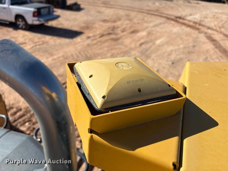 image for item EF6238 2019 John Deere 850K dozer