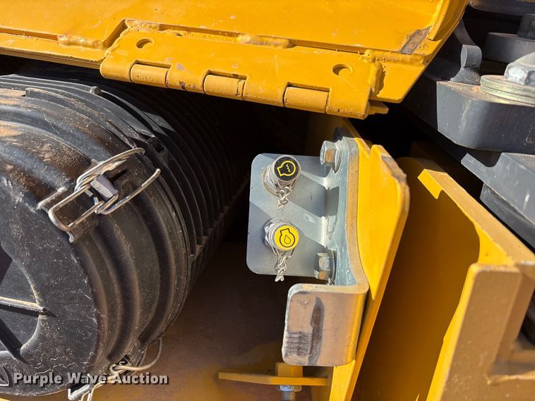 image for item EF6238 2019 John Deere 850K dozer