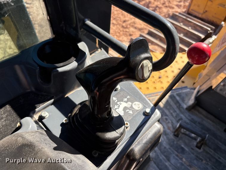 image for item EF6238 2019 John Deere 850K dozer