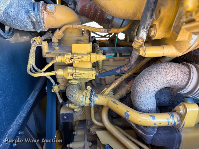 image for item EF6238 2019 John Deere 850K dozer