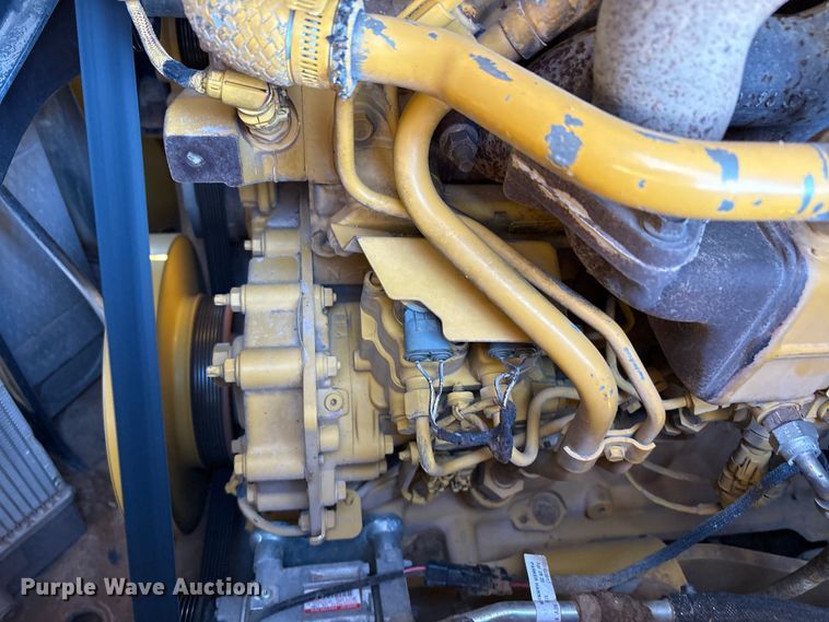 image for item EF6238 2019 John Deere 850K dozer