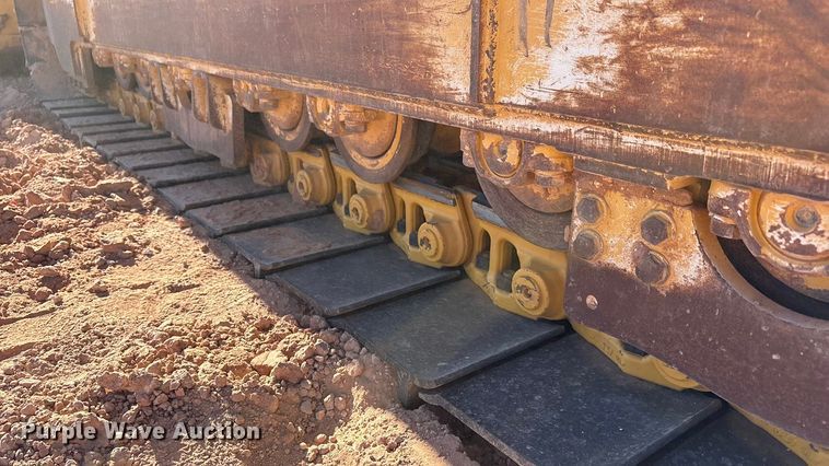 image for item EF6238 2019 John Deere 850K dozer