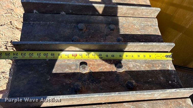 image for item EF6238 2019 John Deere 850K dozer