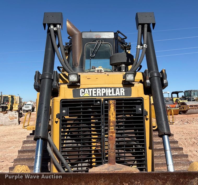 image for item EF6239 2011 Caterpillar D6T XL dozer