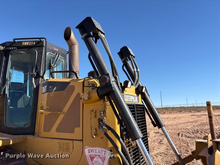 image for item EF6239 2011 Caterpillar D6T XL dozer