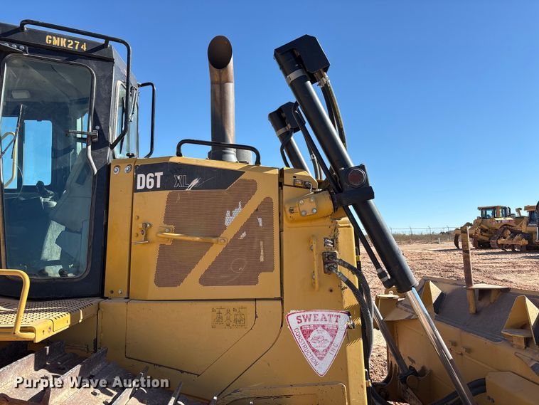 image for item EF6239 2011 Caterpillar D6T XL dozer