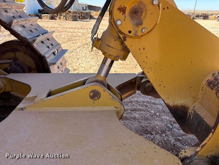 image for item EF6239 2011 Caterpillar D6T XL dozer