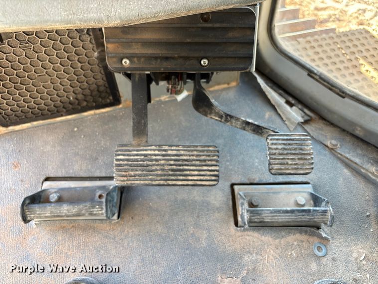 image for item EF6239 2011 Caterpillar D6T XL dozer