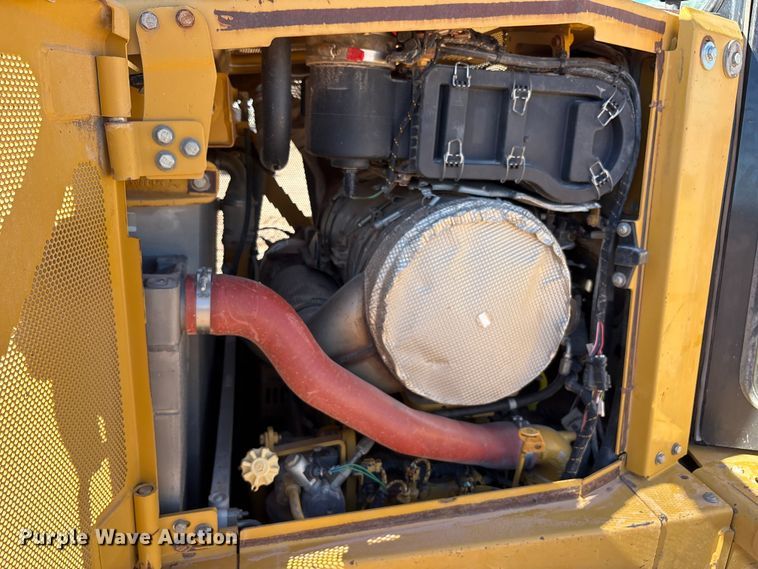 image for item EF6239 2011 Caterpillar D6T XL dozer