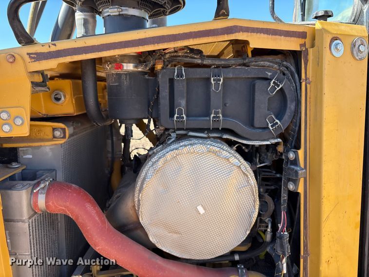 image for item EF6239 2011 Caterpillar D6T XL dozer