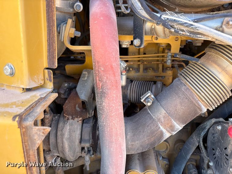 image for item EF6239 2011 Caterpillar D6T XL dozer