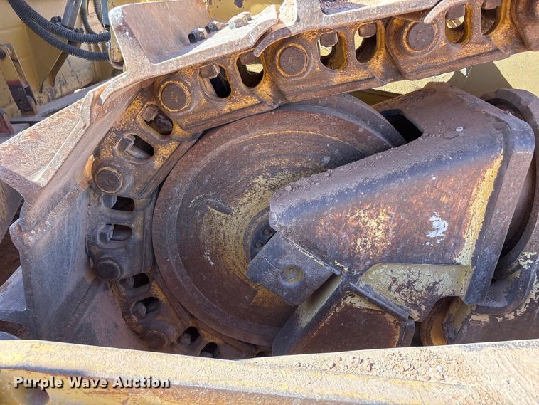image for item EF6239 2011 Caterpillar D6T XL dozer