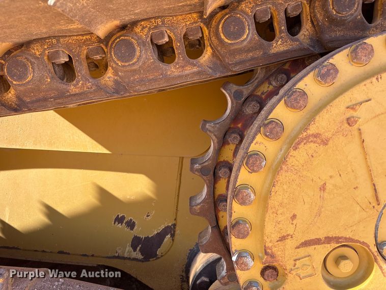 image for item EF6239 2011 Caterpillar D6T XL dozer