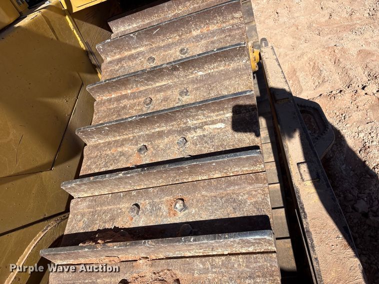 image for item EF6239 2011 Caterpillar D6T XL dozer