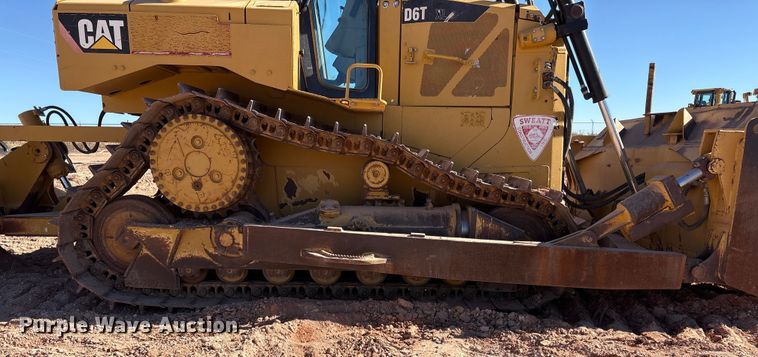 image for item EF6239 2011 Caterpillar D6T XL dozer