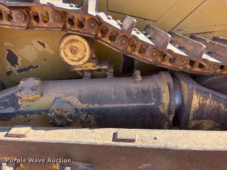 image for item EF6239 2011 Caterpillar D6T XL dozer