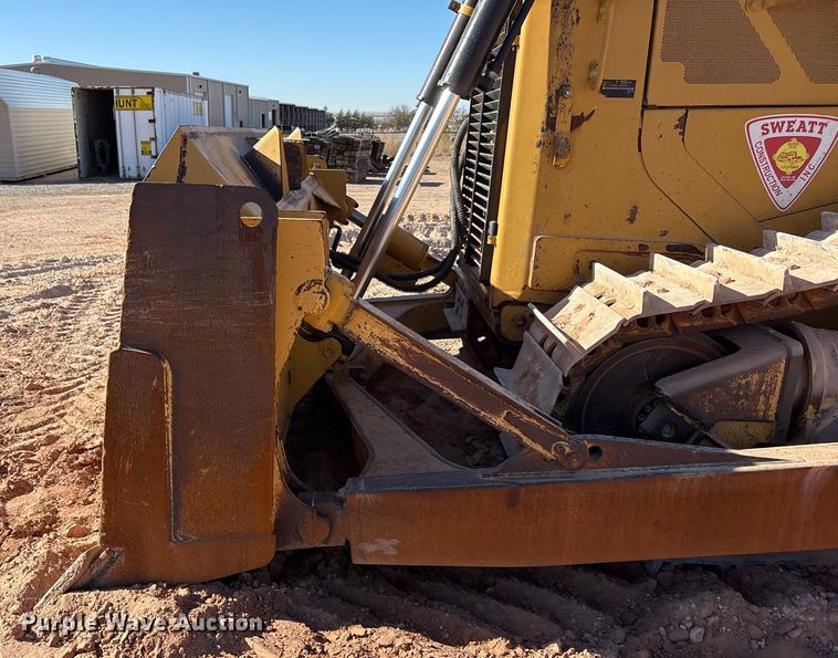 image for item EF6240 2011 Caterpillar D6T XL dozer