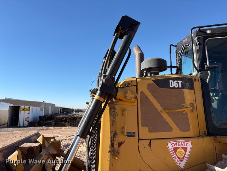 image for item EF6240 2011 Caterpillar D6T XL dozer