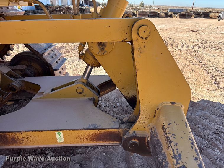 image for item EF6240 2011 Caterpillar D6T XL dozer