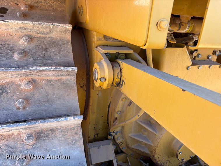 image for item EF6240 2011 Caterpillar D6T XL dozer