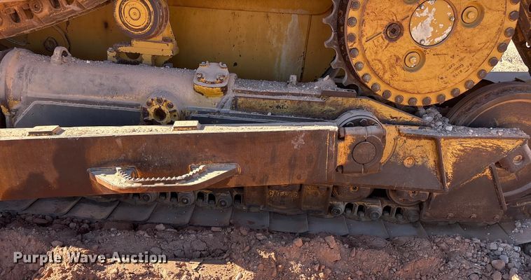 image for item EF6240 2011 Caterpillar D6T XL dozer