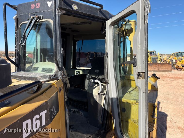 image for item EF6240 2011 Caterpillar D6T XL dozer