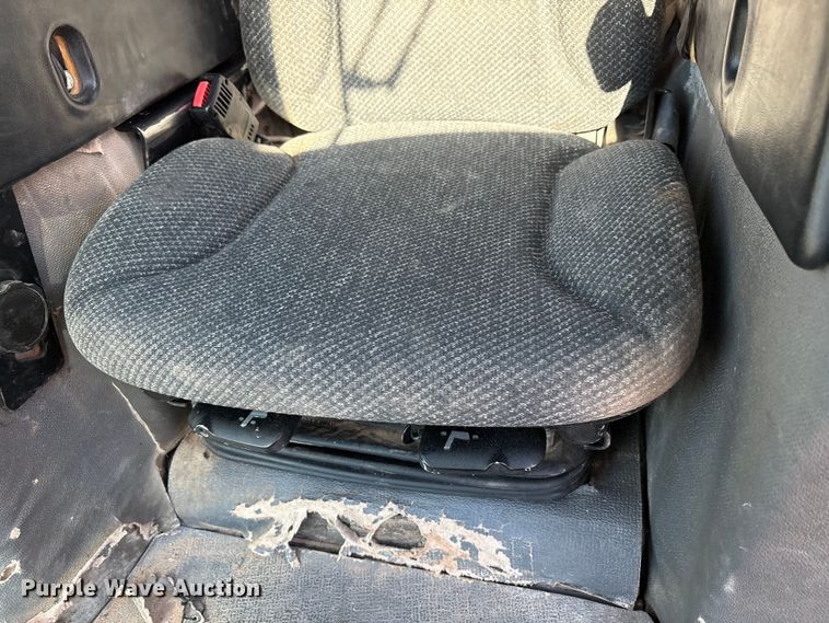 image for item EF6240 2011 Caterpillar D6T XL dozer