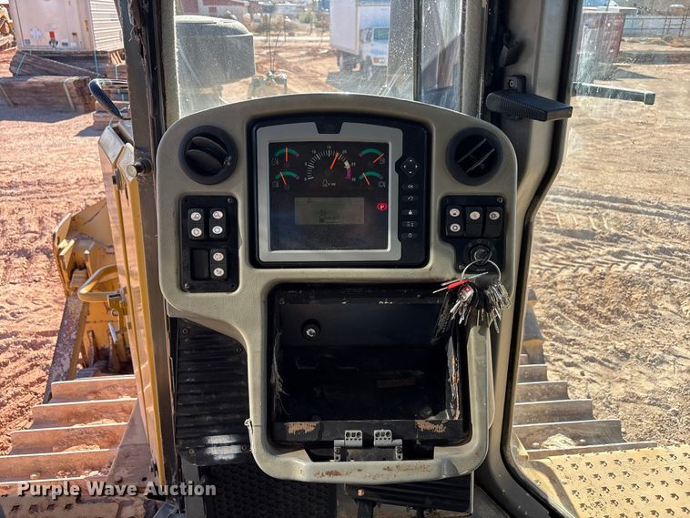 image for item EF6240 2011 Caterpillar D6T XL dozer