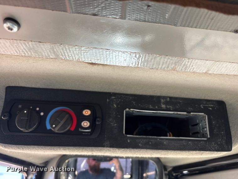 image for item EF6240 2011 Caterpillar D6T XL dozer